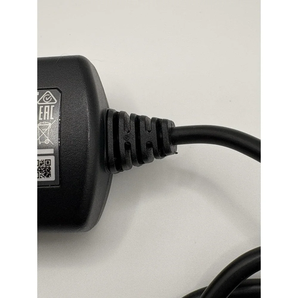 Garmin Vehicle Charger 320-00239-50 Power Adapter for Garmin GPS Devices Black